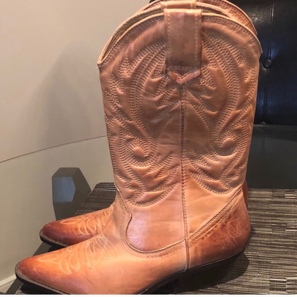 Aldo Cowboy boots size 8.5